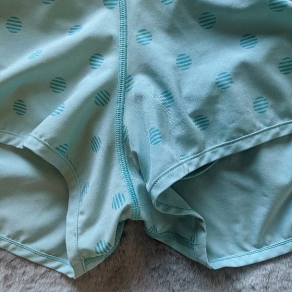 Lululemon Light  blue Polka Dot Speed Shorts Size 4 - Picture 4 of 6